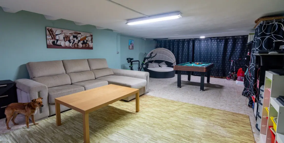 Sale of townhouse in Estepona 37