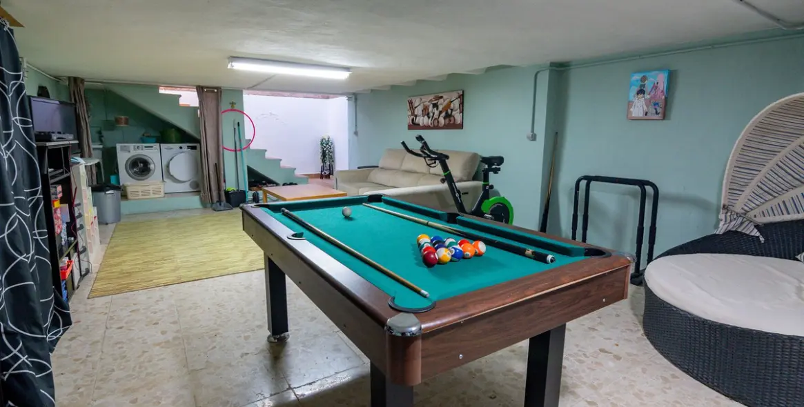 Sale of townhouse in Estepona 38