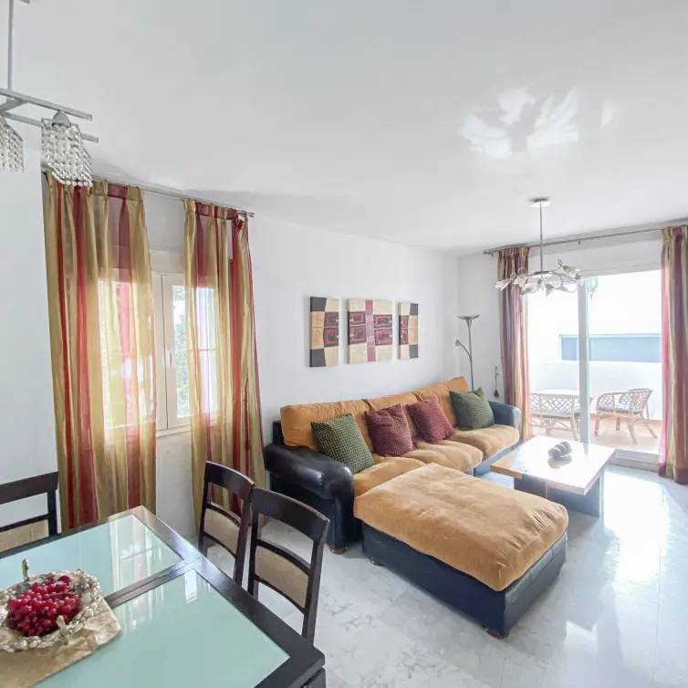 Sale of penthouse duplex in The Golden Mile