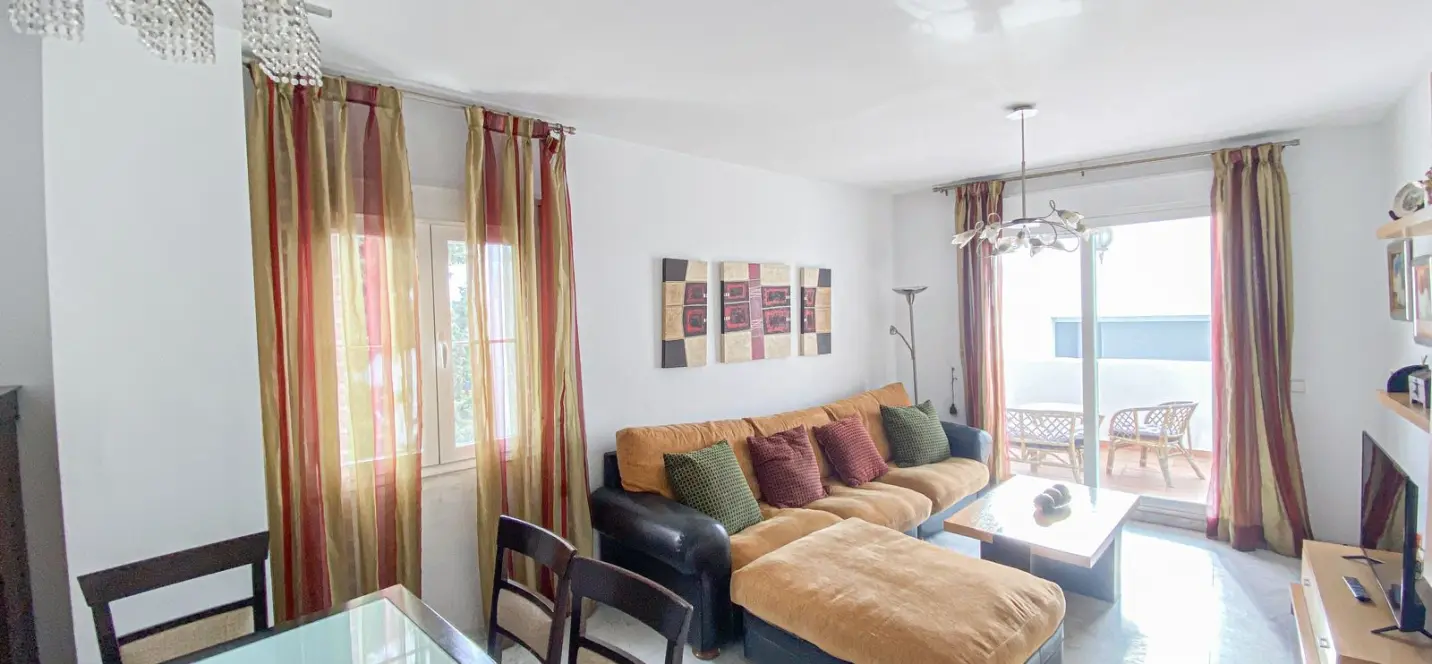 Sale of penthouse duplex in The Golden Mile 1