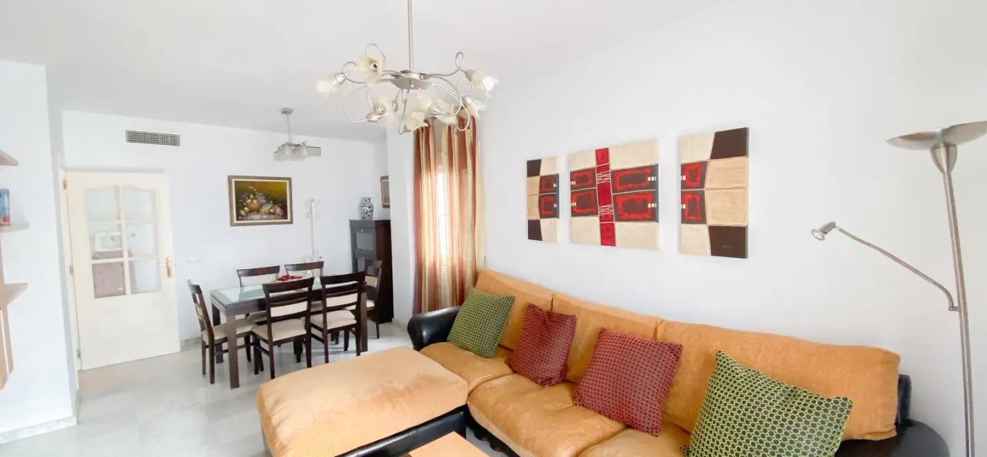 Sale of penthouse duplex in The Golden Mile 4