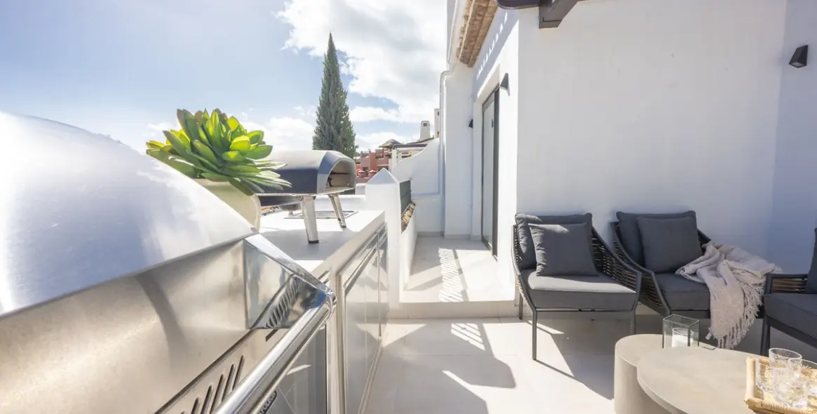 Sale of penthouse in Benahavís 3
