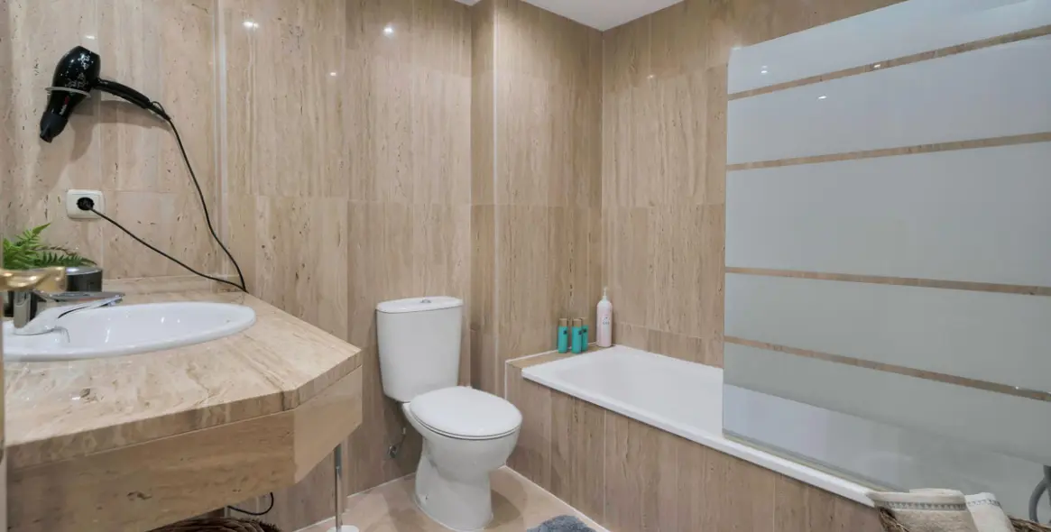 Long-term rent of ground floor apartment in Marbella 12