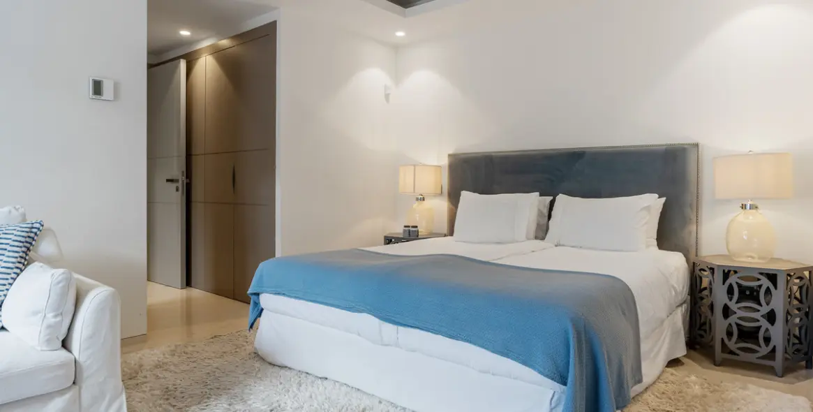 Долгосрочная аренда дома на две семьи в Nueva Andalucía 19