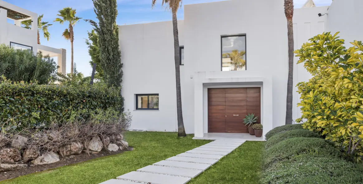 Долгосрочная аренда  отдельно стоящей виллы в Nueva Andalucía 46