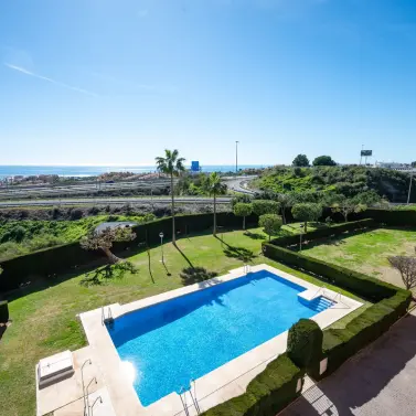 Sale of middle floor apartment in Riviera del Sol
