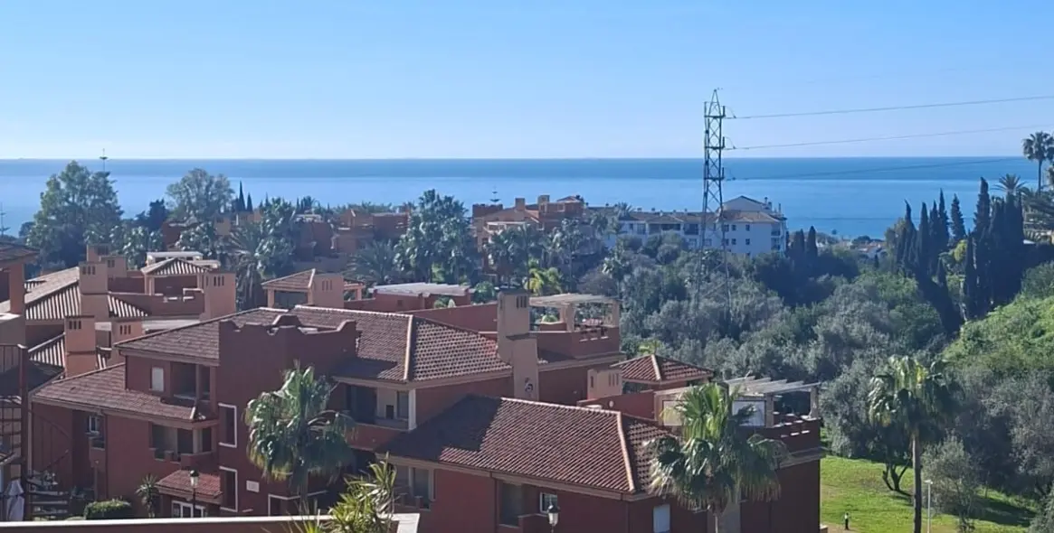 Продажа двухуровневого пентхауса в Reserva de Marbella 1