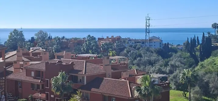 Продажа двухуровневого пентхауса в Reserva de Marbella 0