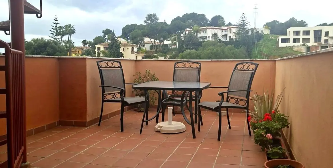 Продажа двухуровневого пентхауса в Reserva de Marbella 6
