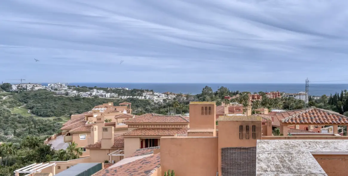 Продажа двухуровневого пентхауса в Reserva de Marbella 24
