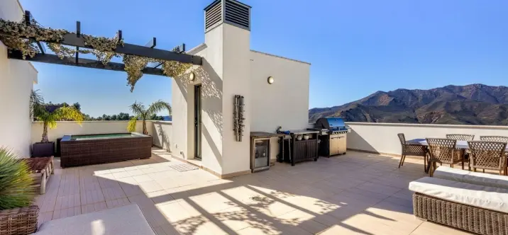 Venta de ático dúplex en Alhaurin Golf 0