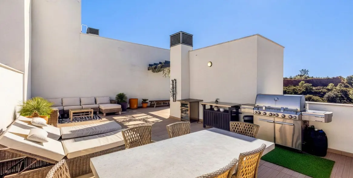 Продажа двухуровневого пентхауса в Alhaurin Golf 5