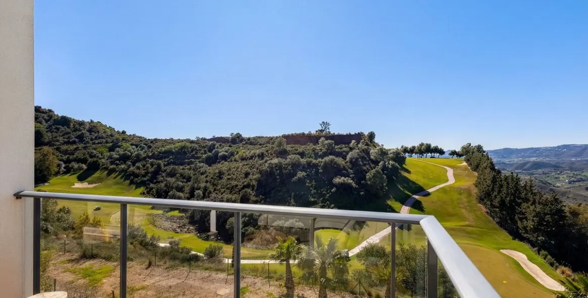 Продажа двухуровневого пентхауса в Alhaurin Golf 14