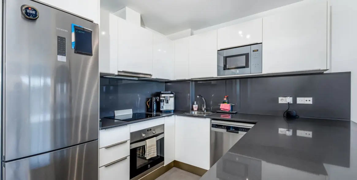 Продажа двухуровневого пентхауса в Alhaurin Golf 18