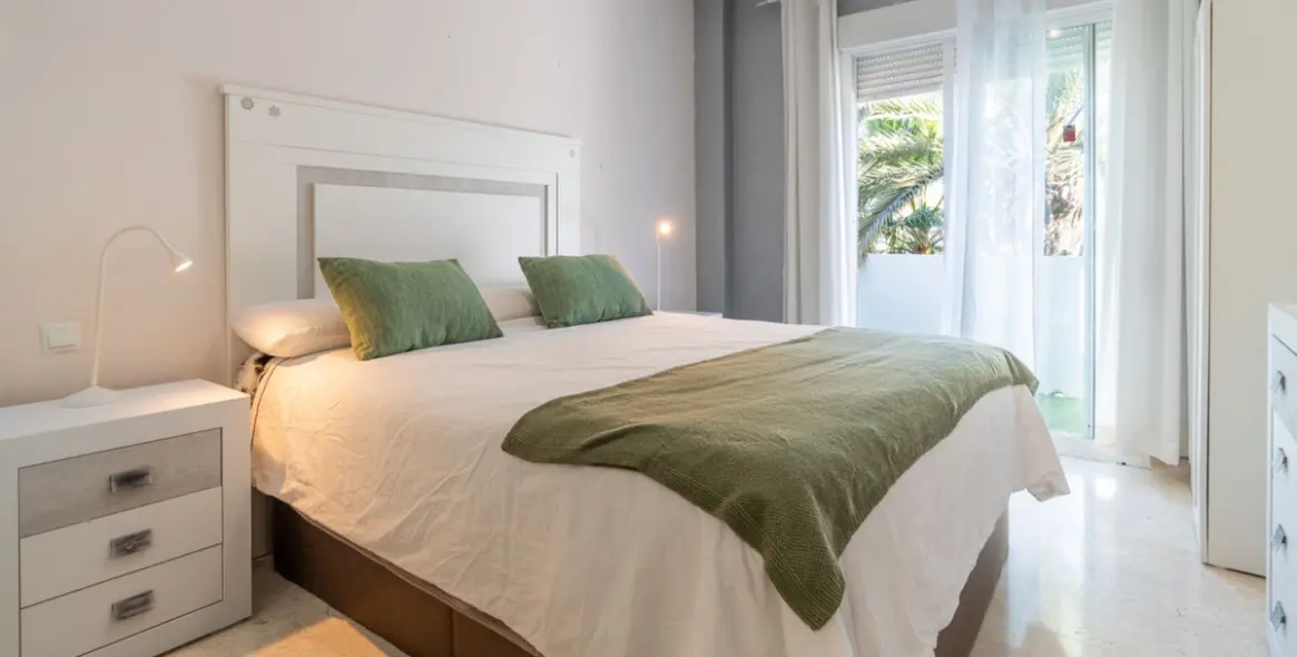 Продажа пентхауса в Estepona 9