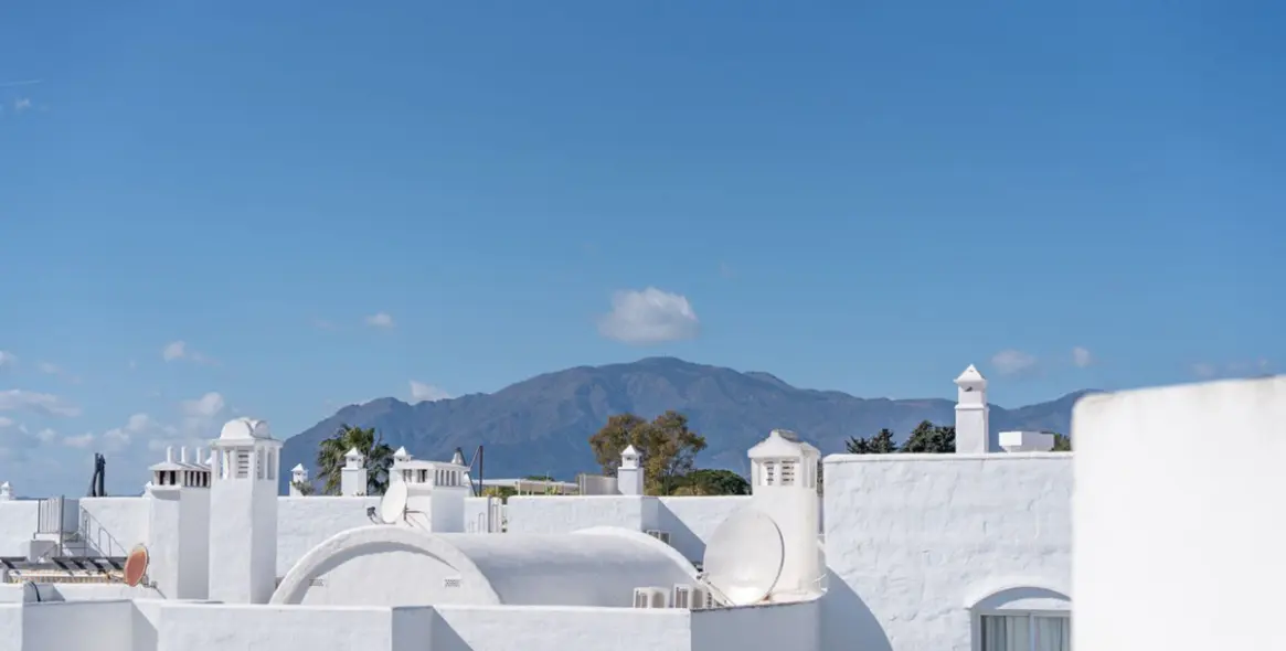 Продажа пентхауса в Estepona 18
