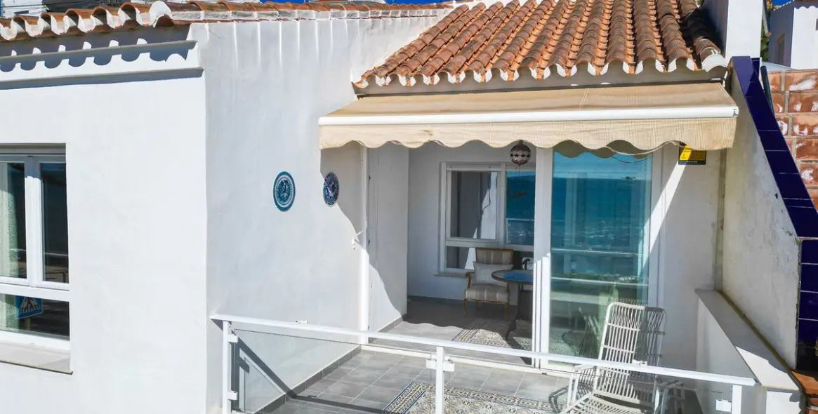 Sale of semi-detached house in Lagos 2