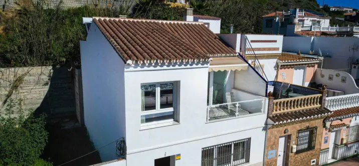 Продажа дома на две семьи в Lagos 2