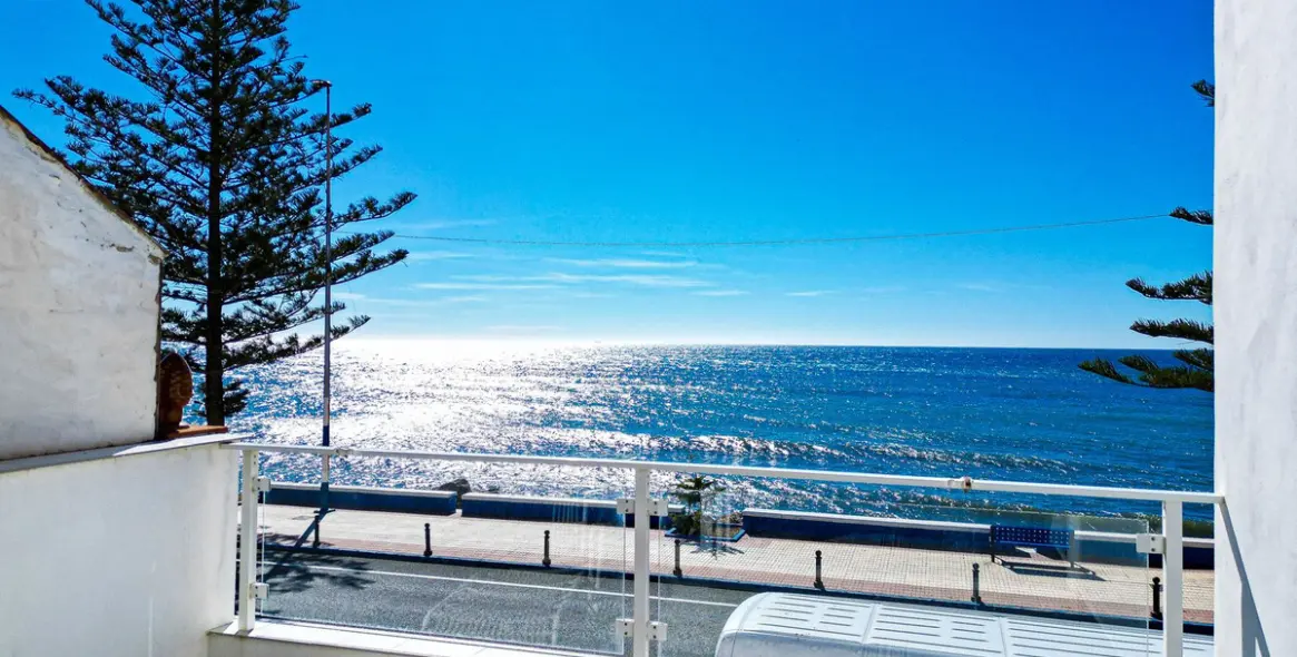 Sale of semi-detached house in Lagos 6