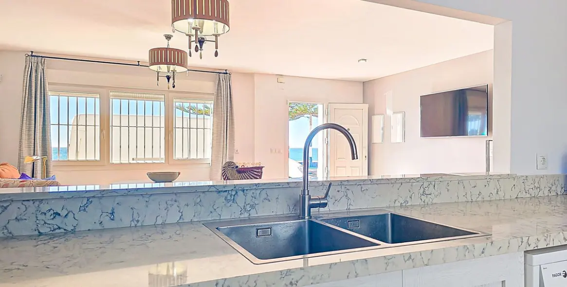 Sale of semi-detached house in Lagos 17