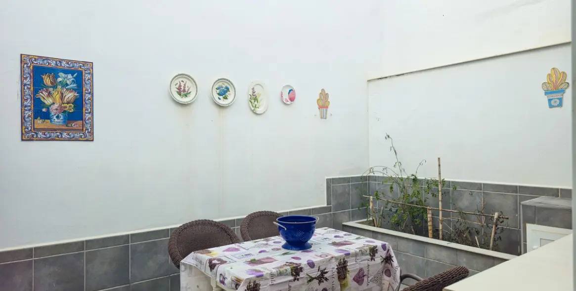 Sale of semi-detached house in Lagos 18