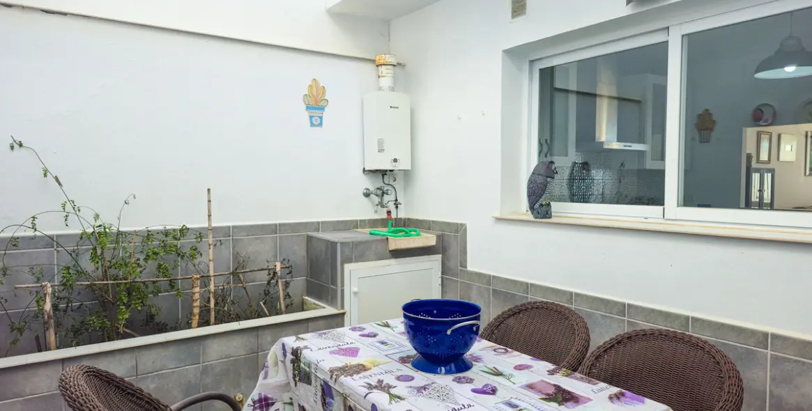 Sale of semi-detached house in Lagos 19