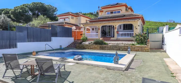 Продажа  отдельно стоящей виллы в Coín 4