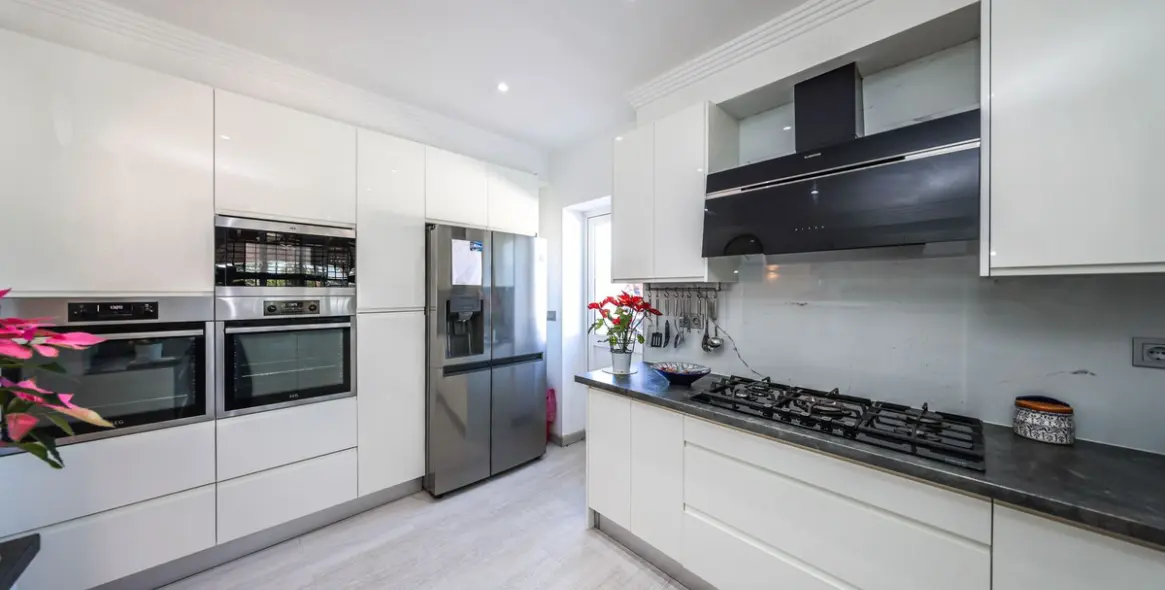 Продажа  отдельно стоящей виллы в Coín 12