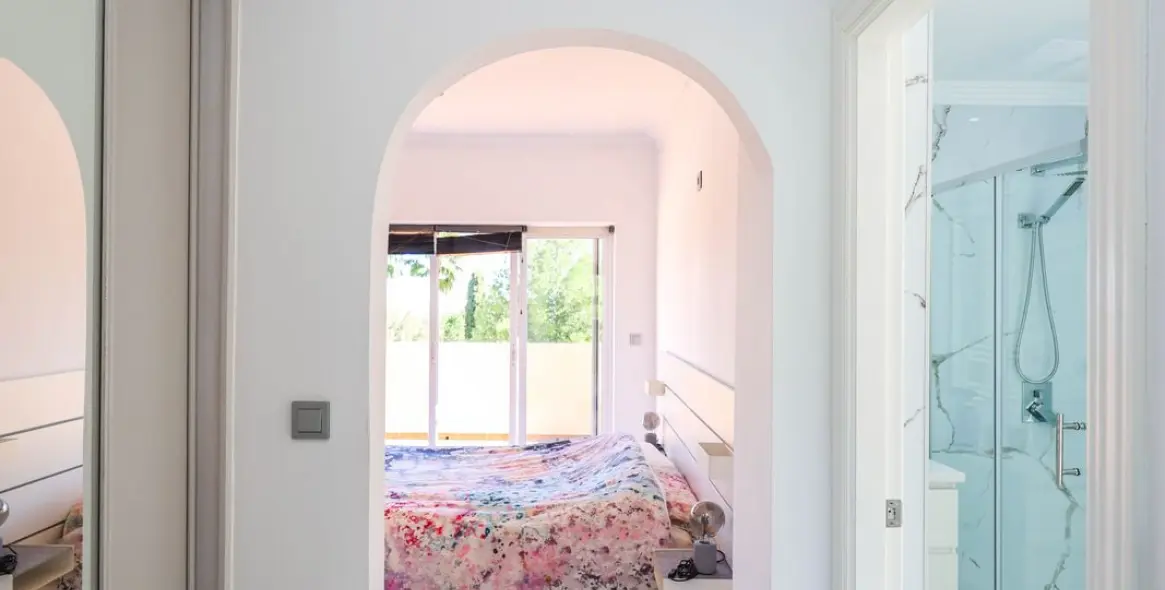 Продажа  отдельно стоящей виллы в Coín 22