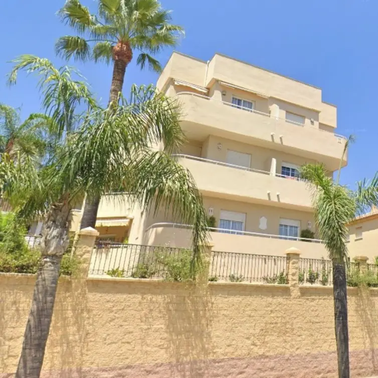 Продажа апартаментов на среднем этаже в Torremolinos