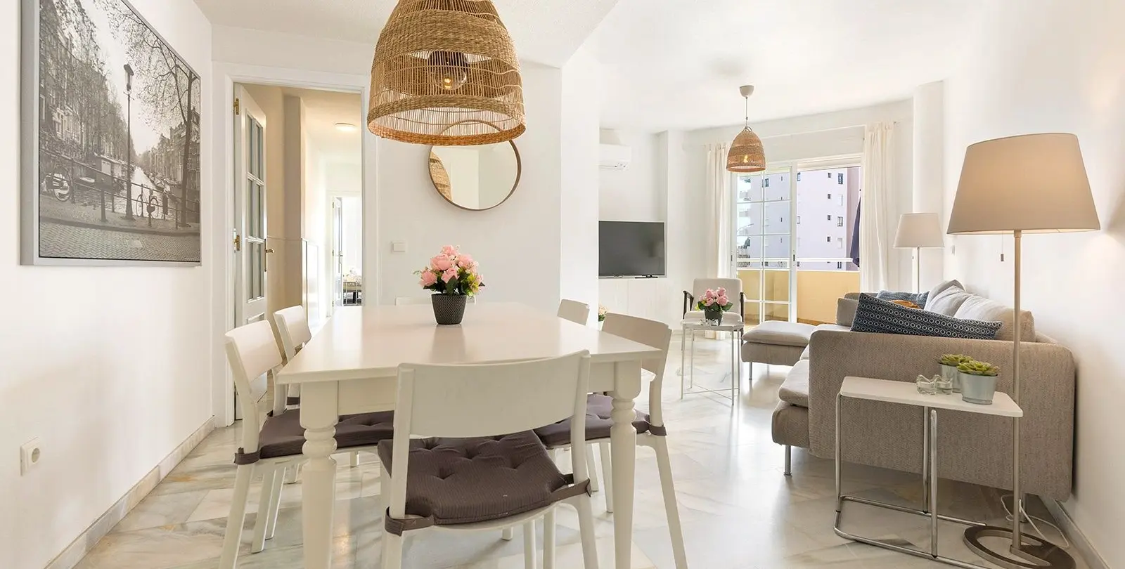 Продажа апартаментов на среднем этаже в Torremolinos 2