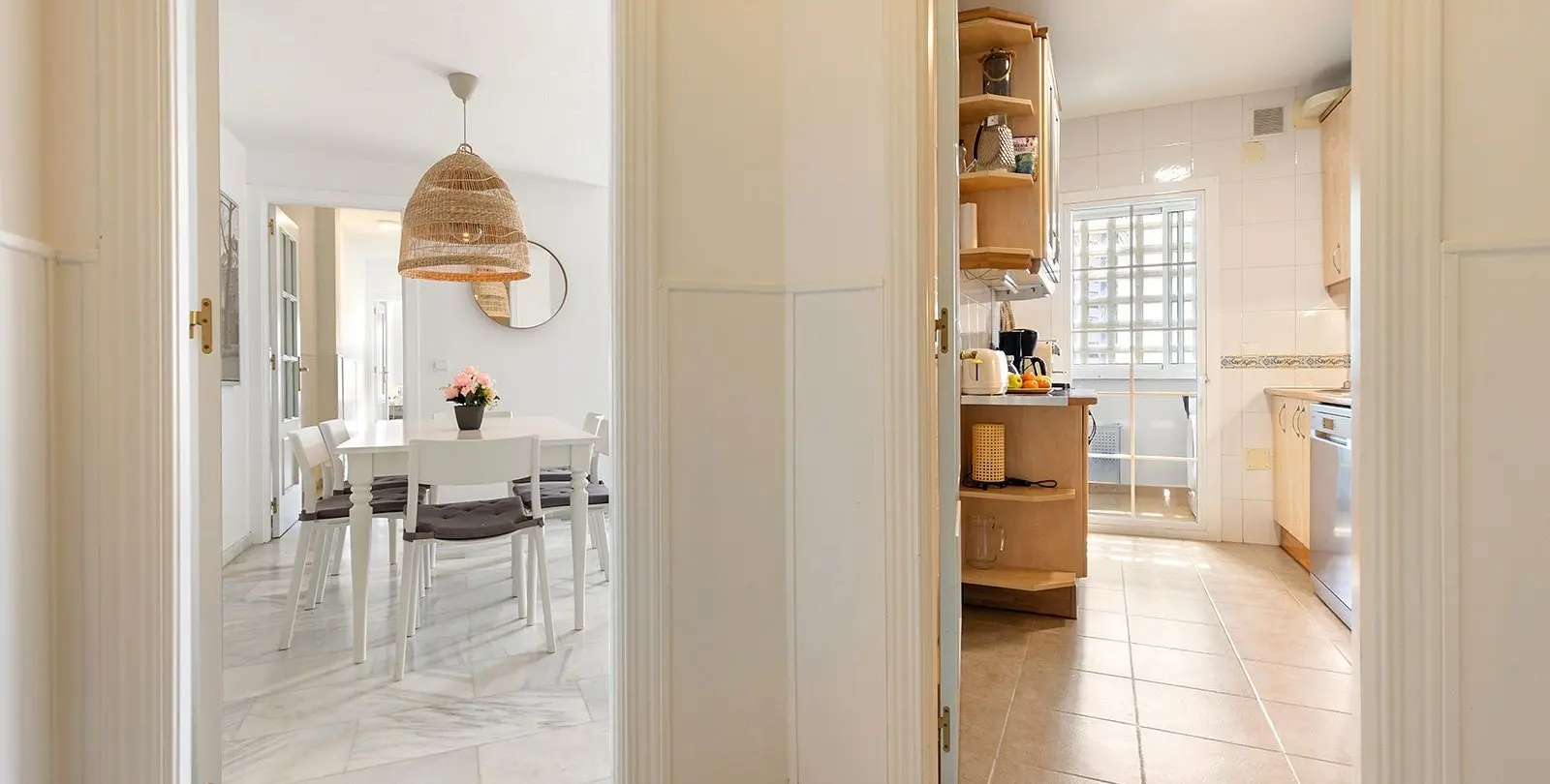 Продажа апартаментов на среднем этаже в Torremolinos 3
