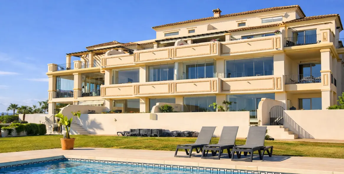 Sale of middle floor apartment in Selwo 3