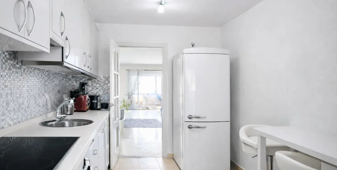 Sale of middle floor apartment in Selwo 10