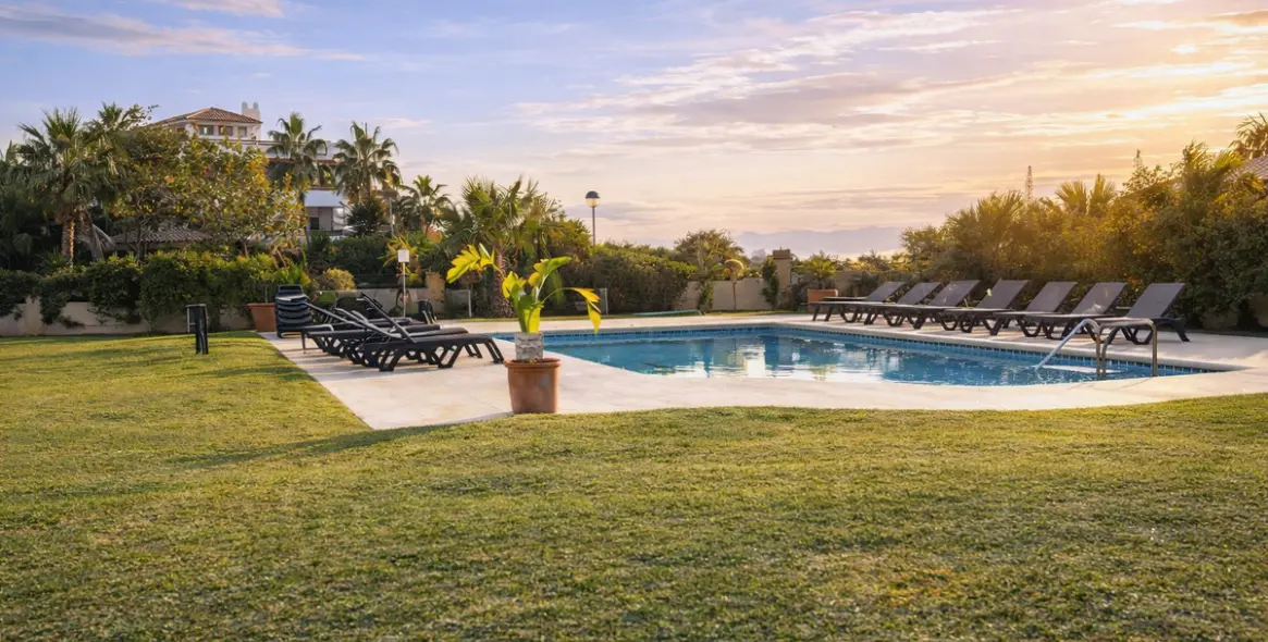 Sale of middle floor apartment in Selwo 19