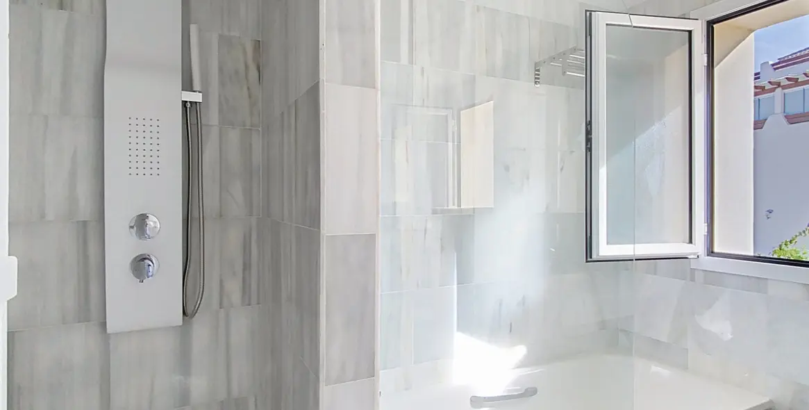 Продажа апартаментов на среднем этаже в Selwo 34