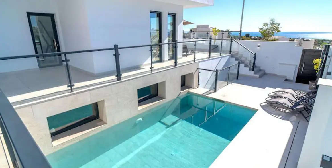 Sale of detached villa in Nerja 2