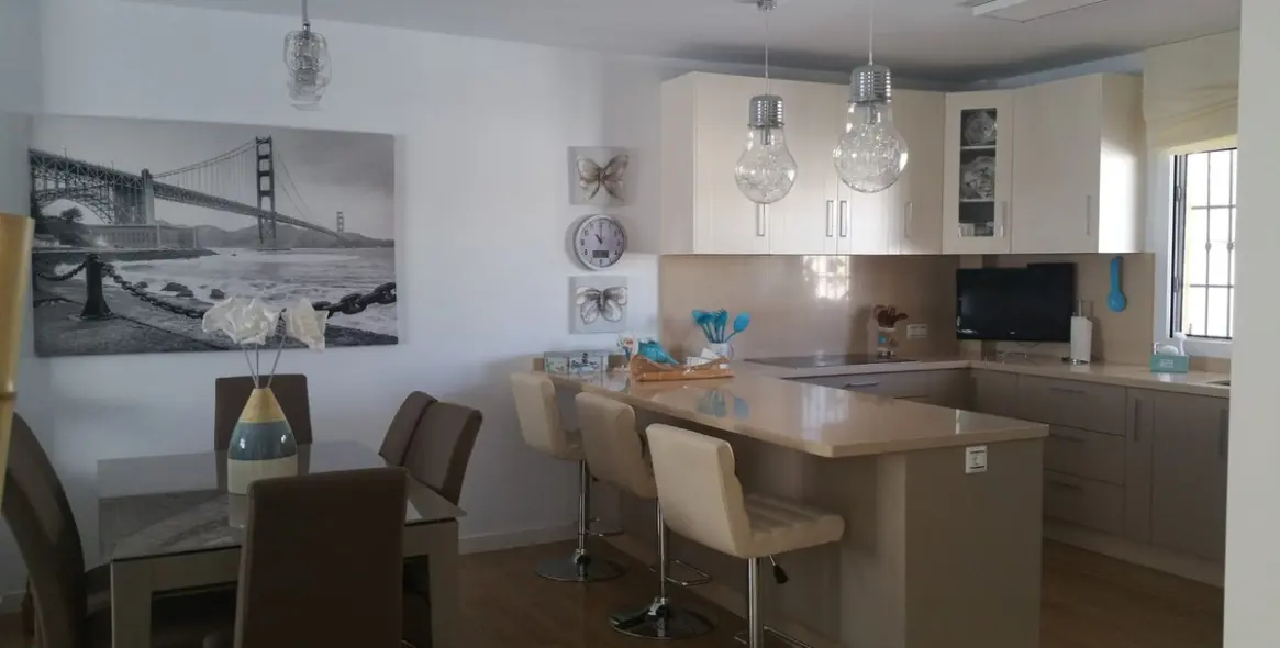 Sale of townhouse in San Pedro de Alcántara 3