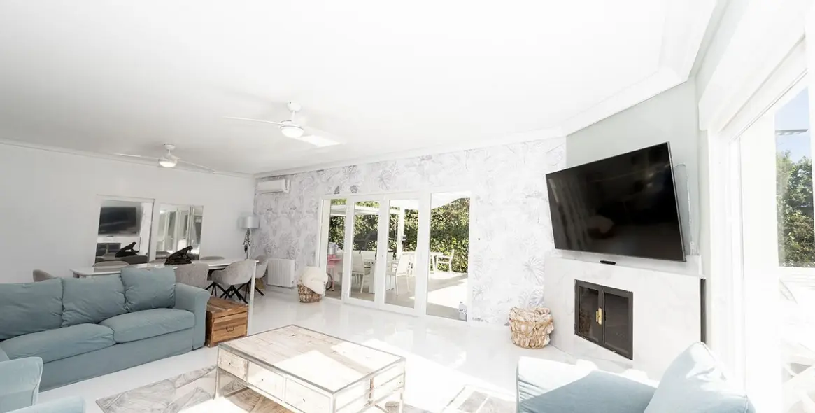 Продажа  отдельно стоящей виллы в Benalmadena 10