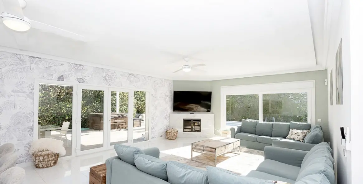 Продажа  отдельно стоящей виллы в Benalmadena 13