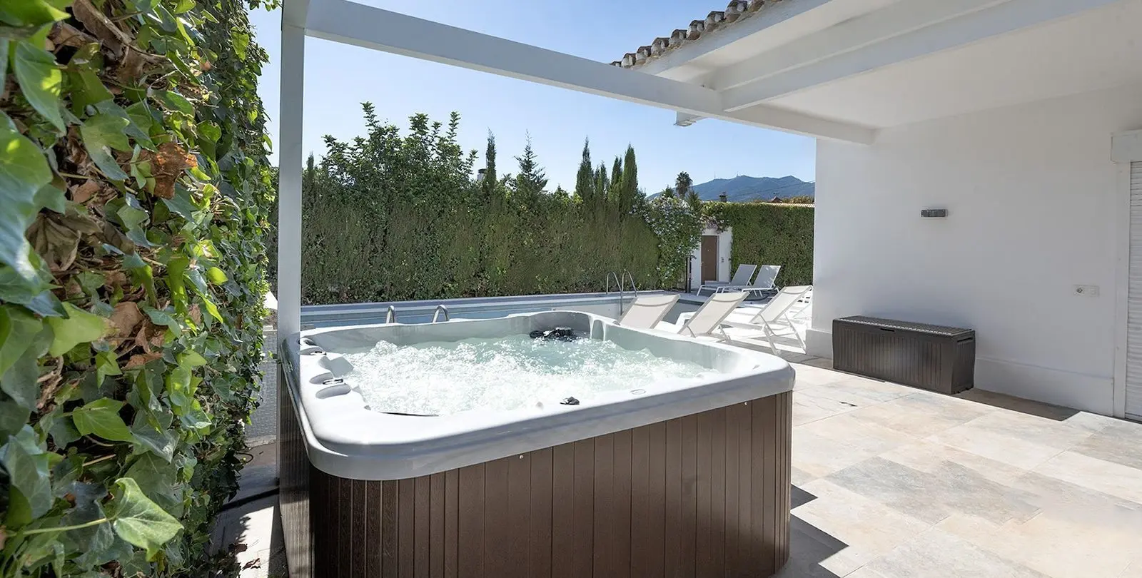 Sale of detached villa in Benalmadena 57