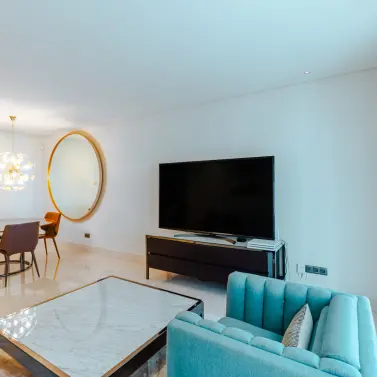 Продажа апартаментов на среднем этаже в Estepona