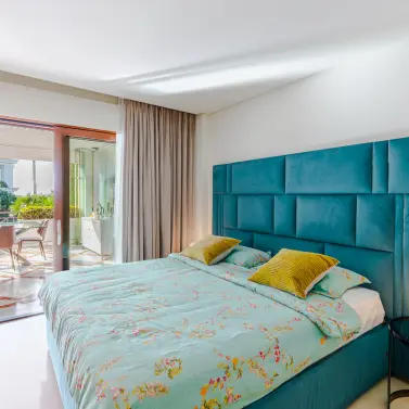 Продажа апартаментов на среднем этаже в Estepona