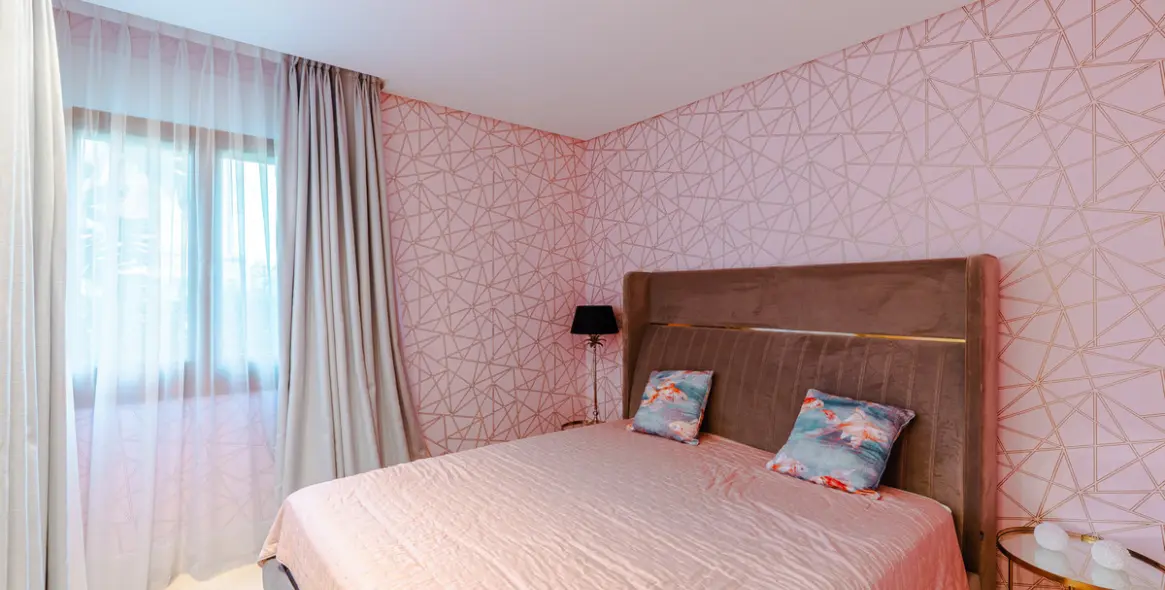 Продажа апартаментов на среднем этаже в Estepona 11