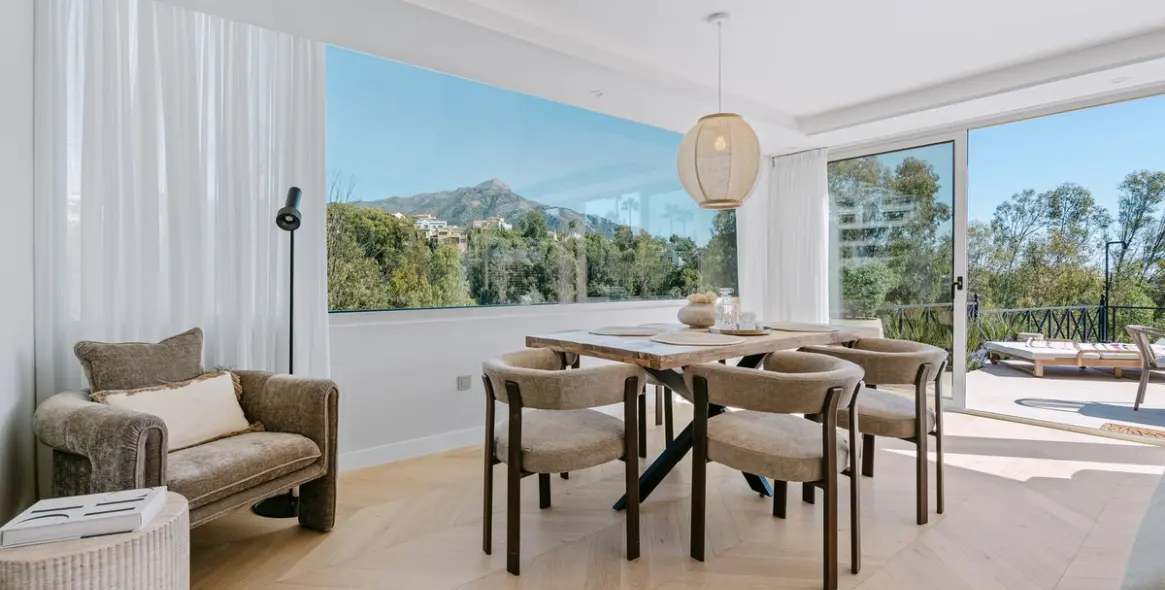 Продажа апартаментов на первом этаже в Nueva Andalucía 5