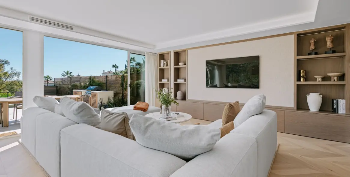 Продажа апартаментов на первом этаже в Nueva Andalucía 6