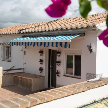 Продажа  отдельно стоящей виллы в Nerja