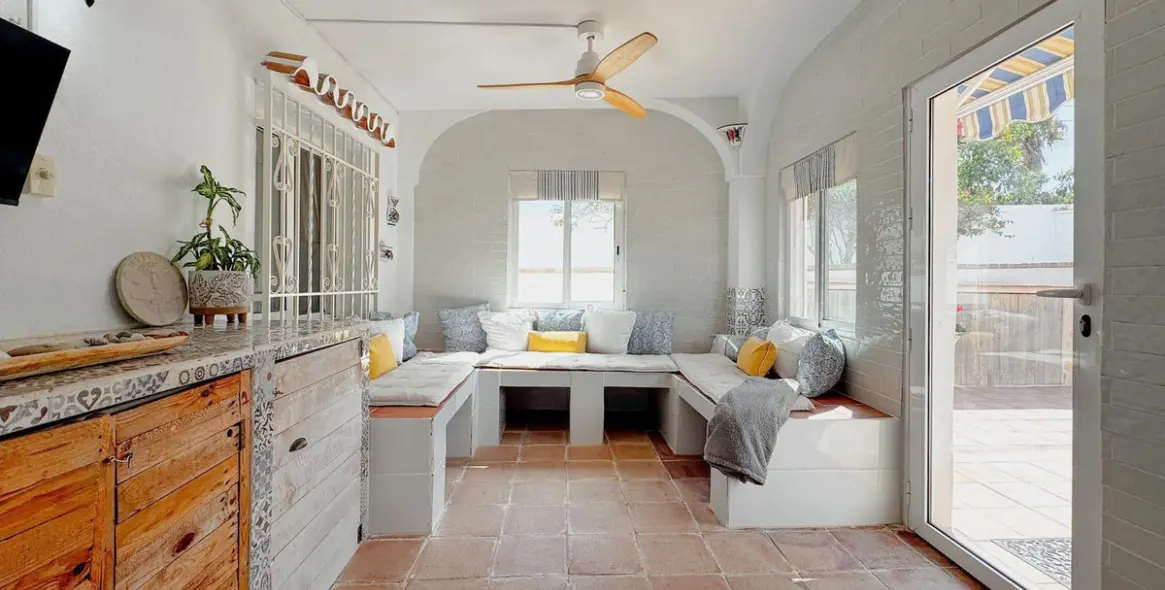 Продажа  отдельно стоящей виллы в Nerja 16