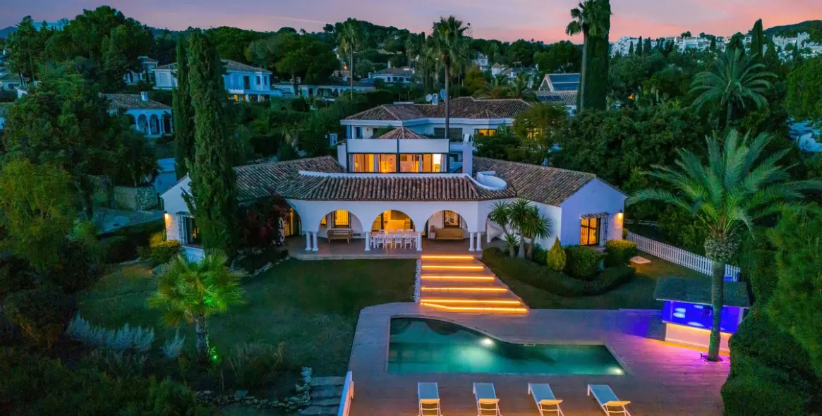 Продажа  отдельно стоящей виллы в Marbella 17