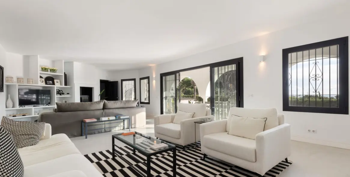 Venta de villa independiente en Hacienda Las Chapas 24